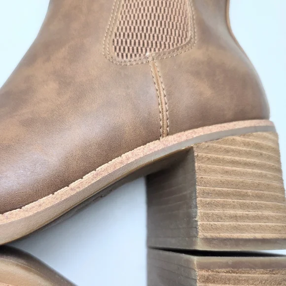 B.O.C. Finn Tan Caramel Faux Leather Chelsea Bootie Zip Stacked Block Heel W 6 - Picture 8 of 16
